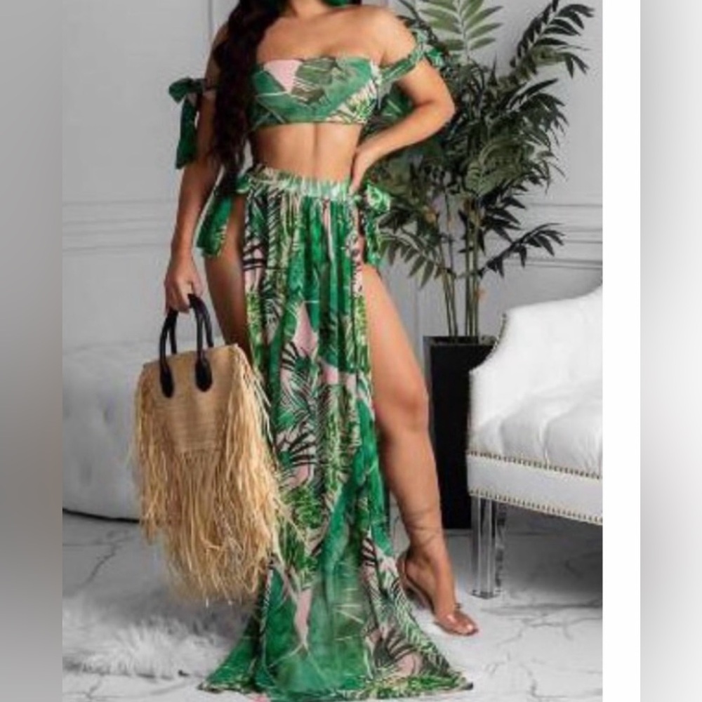 Tropical Green Leaf Print Multicolor  Three Piece Cover-up and Swimsuit Set